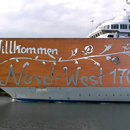 Gaestehaus Nord-west 1700 - Doppelzimmer Ozean Apartmán *